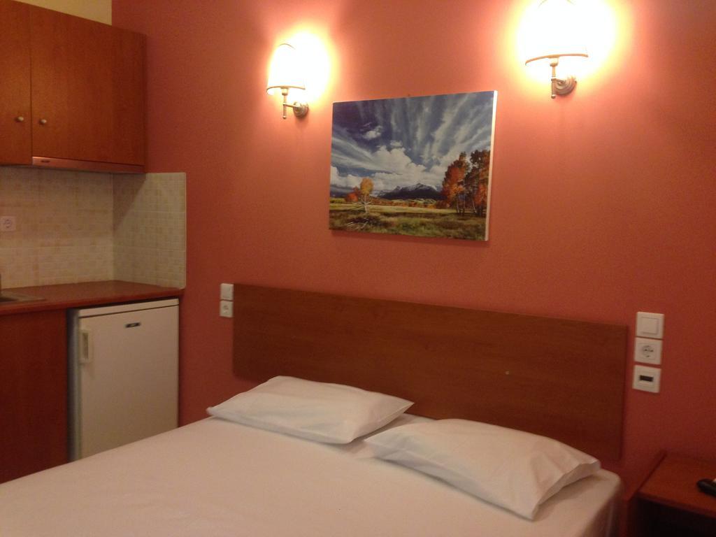 Marvi Hotel Kamena Vourla Phòng bức ảnh