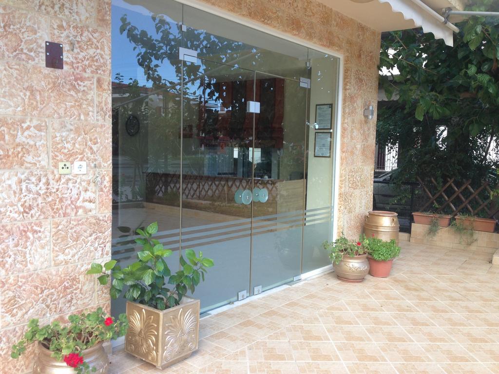 Marvi Hotel Kamena Vourla Ngoại thất bức ảnh